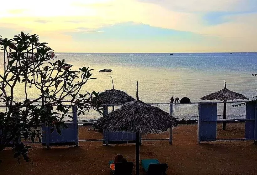 Fotos del hotel Imani Beach Villa:  18