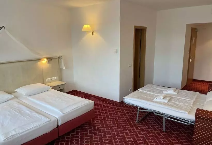 Fotos del hotel Mercure  Chateau Berlin Am Kurfürstendamm:  2