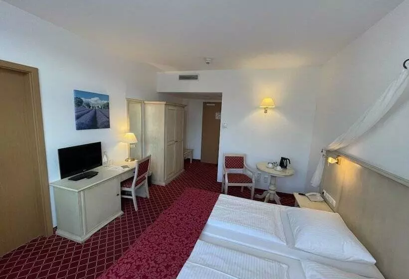 Fotos del hotel Mercure  Chateau Berlin Am Kurfürstendamm:  11