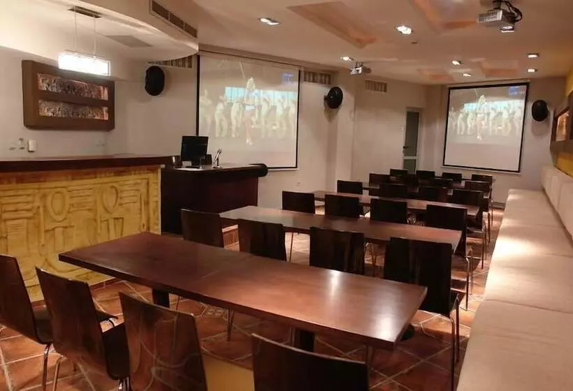 Fotos del hotel Hotel Luxor:  5