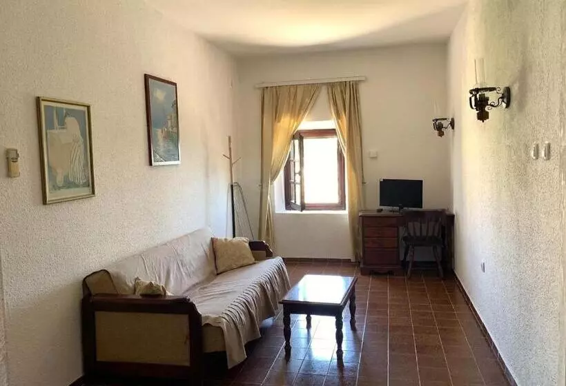 Fotos del hotel Kulla E Balshajve:  11