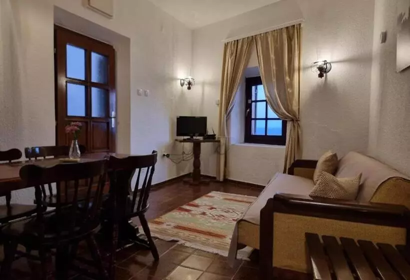 Fotos del hotel Kulla E Balshajve:  24