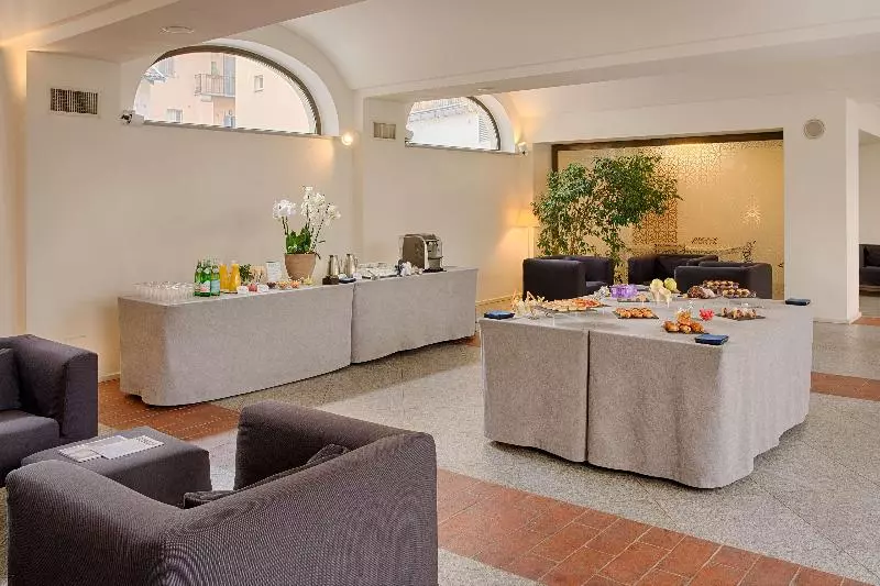 Fotos del hotel Nh Torino Santo Stefano:  49