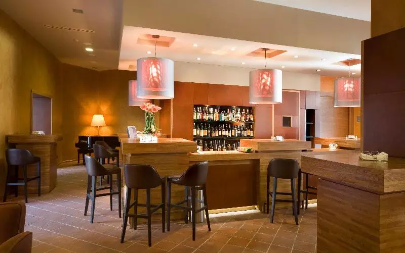 Fotos del hotel Nh Torino Santo Stefano:  47