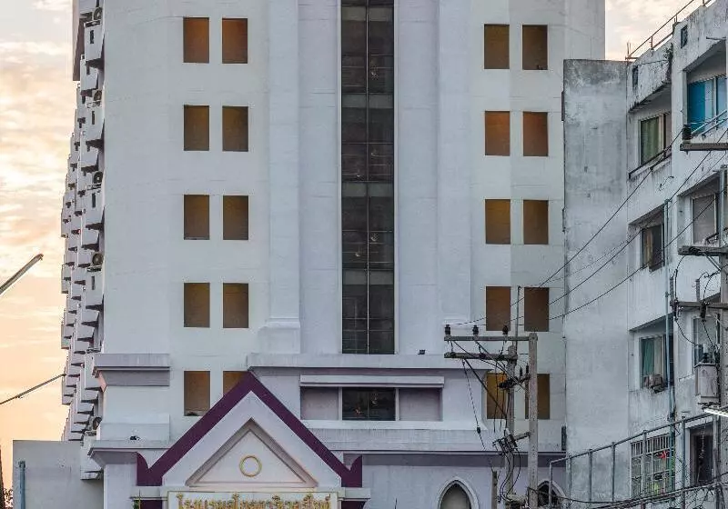 Fotos del hotel Ayothaya Riverside  Ayutthaya:  8