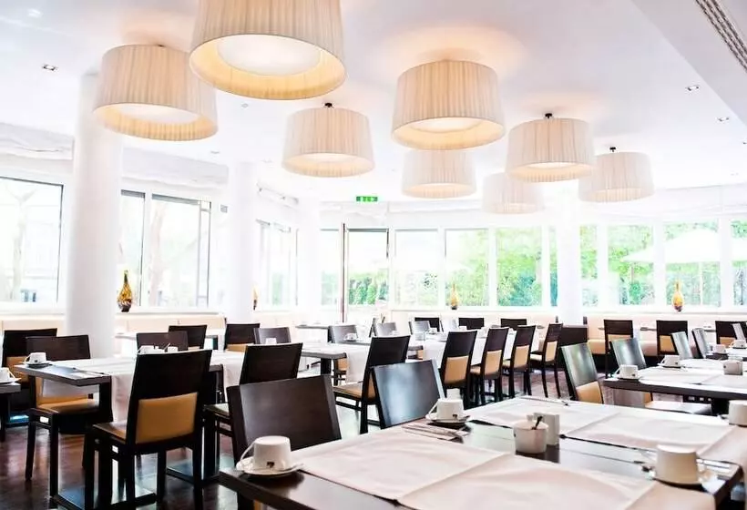 Fotos del hotel Bristol Hotel Frankfurt:  2