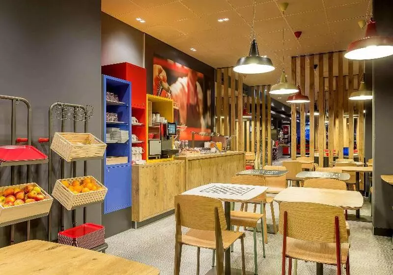 Fotos del hotel ibis Genève Centre Lac:  16