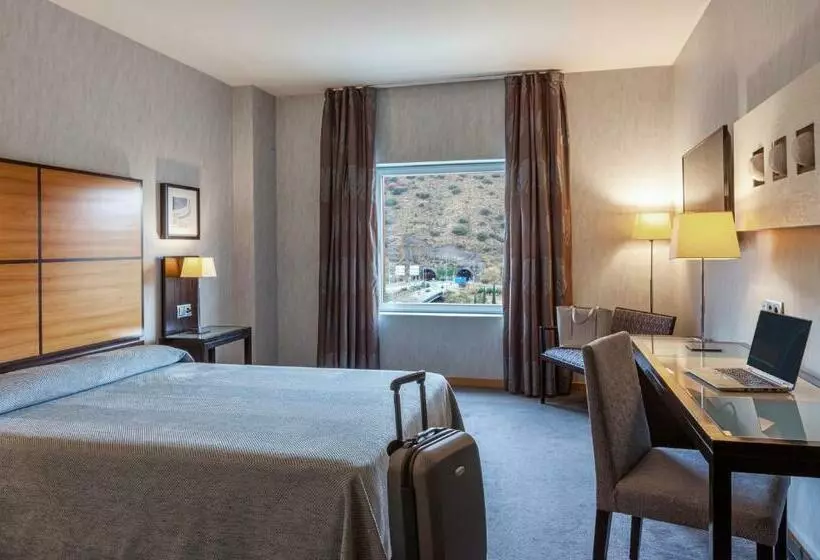 Fotos del hotel Macià Real De La Alhambra:  11