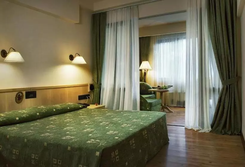 Fotos del hotel Hotel Orphey:  2