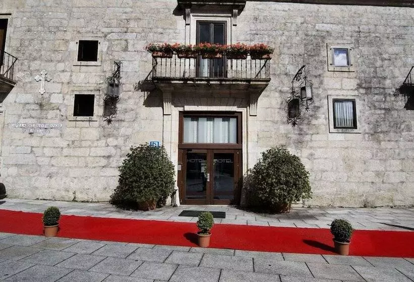 Pazo De Lestrove By Pousadas De Compostela