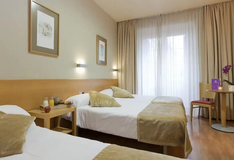 Fotos del hotel Victoria 4 Puerta Del Sol:  97