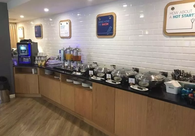 Fotos del hotel Holiday Inn Express Leeds City Centre - Armouries, An Ihg:  17