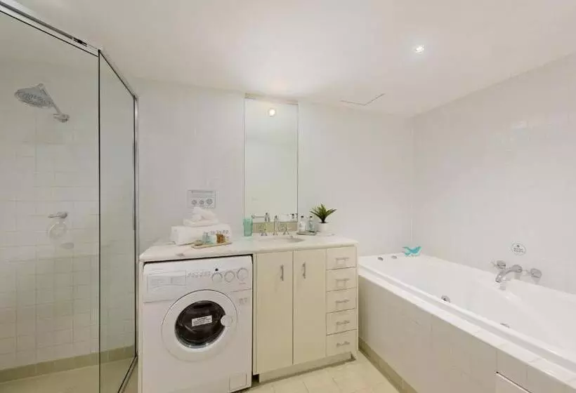 Fotos del hotel Treasury On Collins Apartment:  5