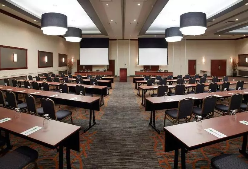 Fotos del hotel Courtyard By Marriott Montreal Airport:  15