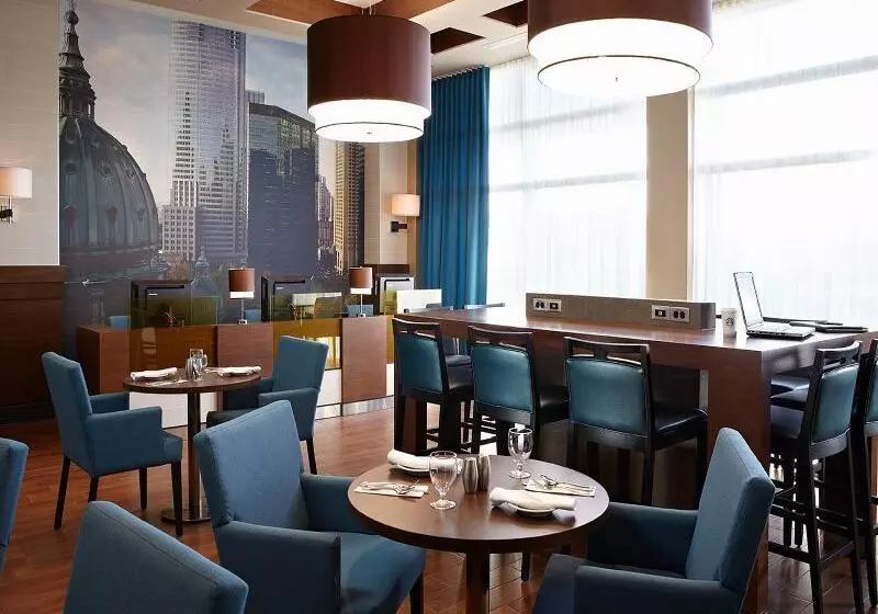 Fotos del hotel Courtyard By Marriott Montreal Airport:  25