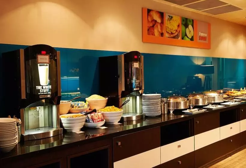 Fotos del hotel Holiday Inn Express Manchester Airport:  16