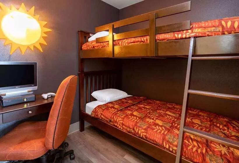 Super 8 By Wyndham Quebec City