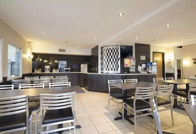 Fotos del hotel Super 8 By Wyndham Quebec City:  3