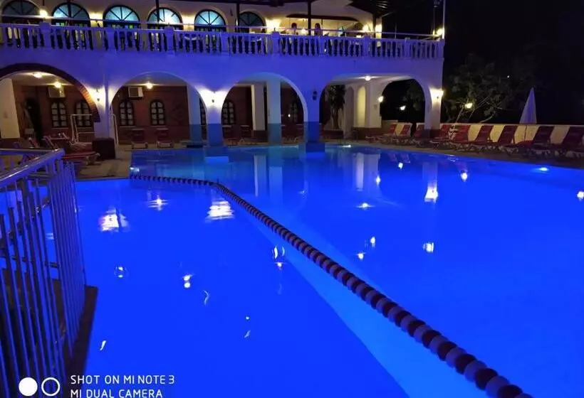 Fotos del hotel Altinsaray:  3