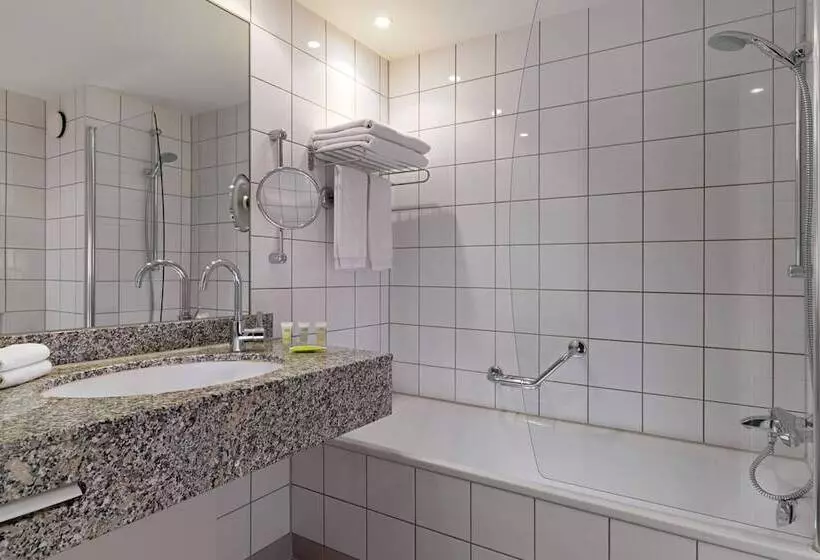 Fotos del hotel Courtyard By Marriott Duesseldorf Hafen:  8