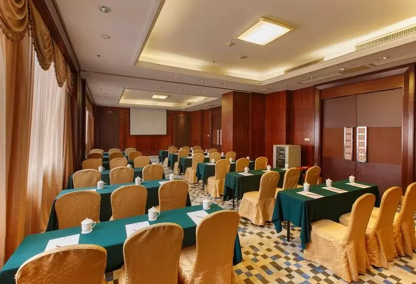 Fotos del hotel Grand Royal:  13