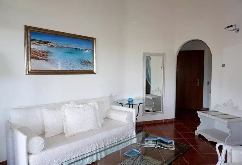 Fotos del hotel Monti Di Mola:  22