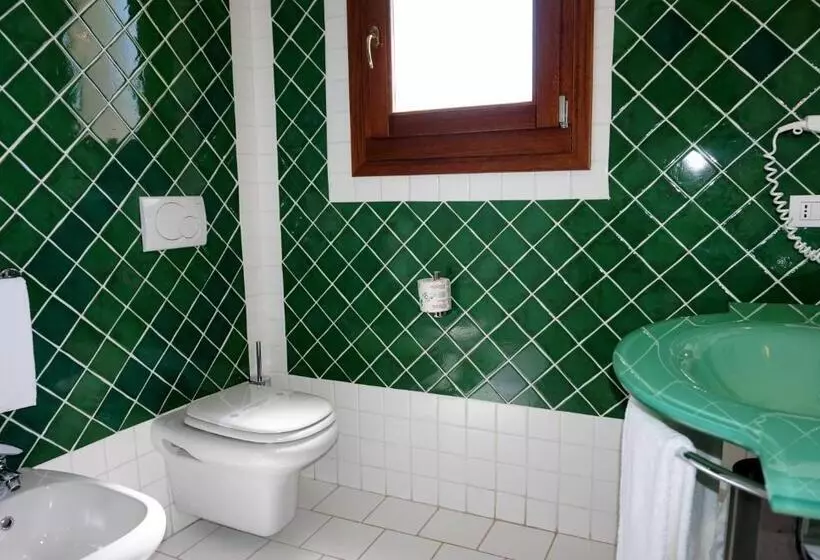 Fotos del hotel Monti Di Mola:  17