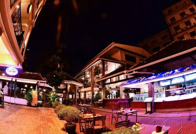 Fotos del hotel Silom Village Inn:  8