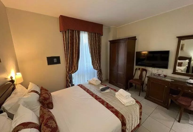 Fotos del hotel Villa Savoia:  15