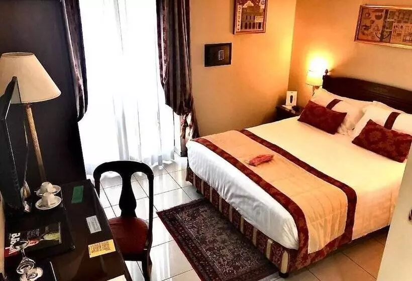 Fotos del hotel Villa Savoia:  14