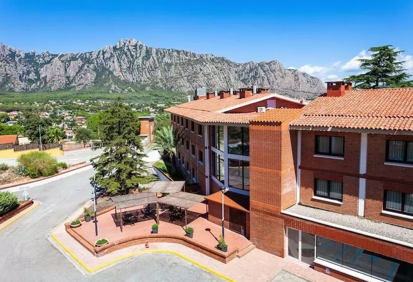 Fotos del hotel Montserrat  & Training Center:  1