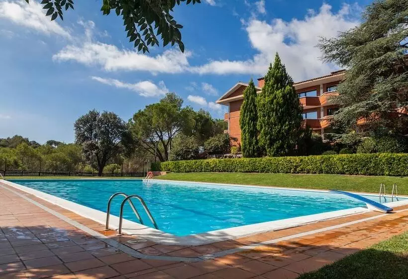Fotos del hotel Montserrat  & Training Center:  3