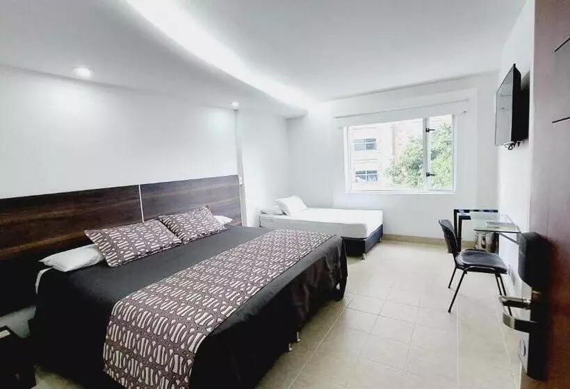 Fotos del hotel Mediterraneo:  18