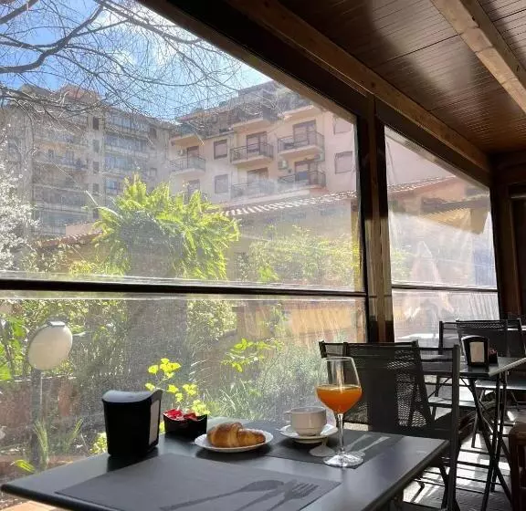 Fotos del hotel D'orleans:  8