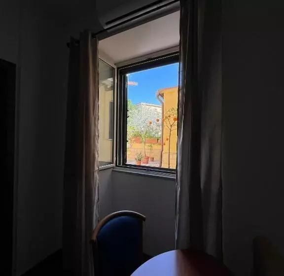 Fotos del hotel D'orleans:  13