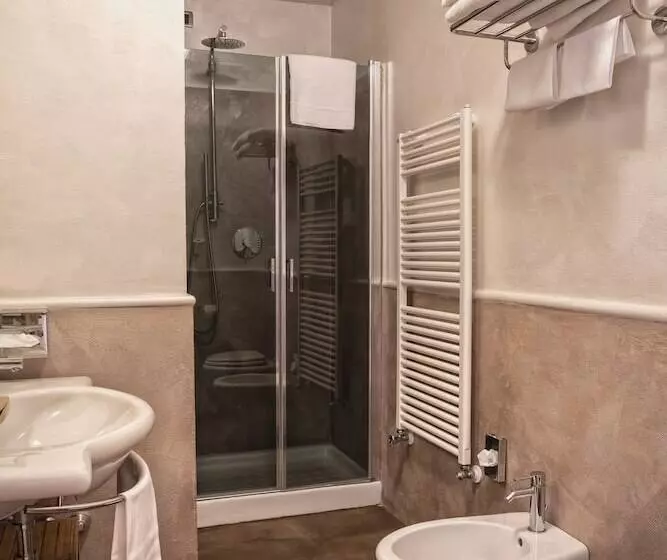 Fotos del hotel Solo Experience:  22