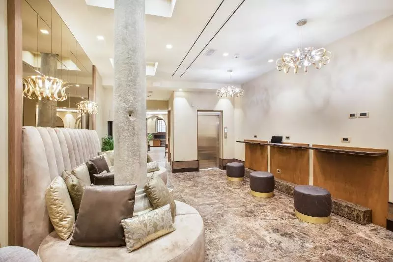 Fotos del hotel Solo Experience:  9