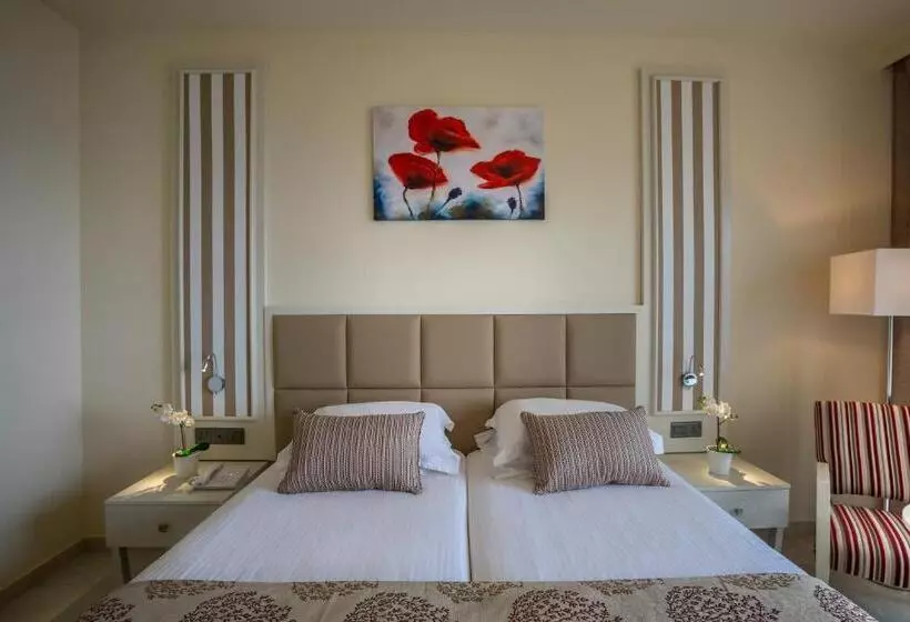 Fotos del hotel Aquamare Beach Hotel & Spa:  21