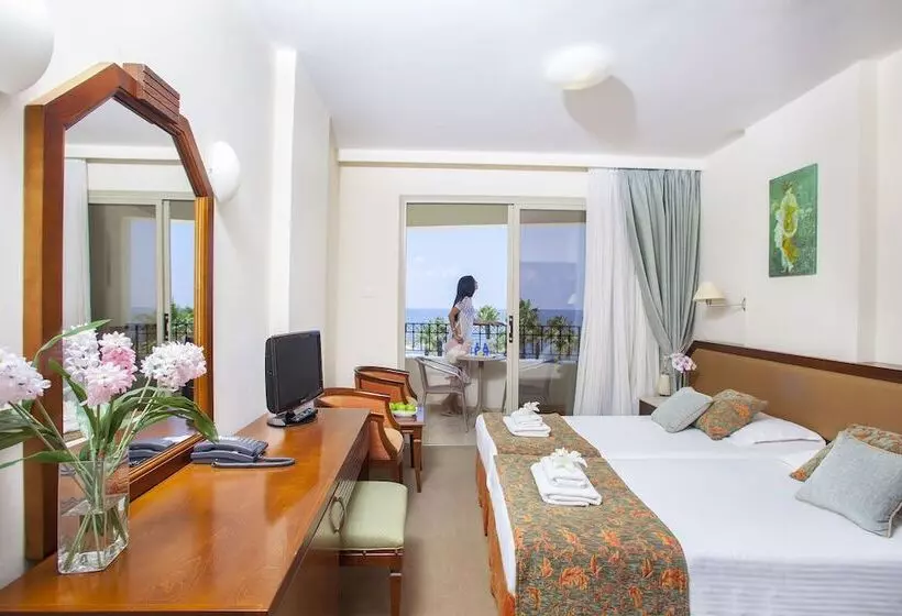 Aquamare Beach Hotel & Spa