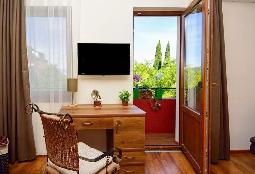 Fotos del hotel Boutique  British House:  6