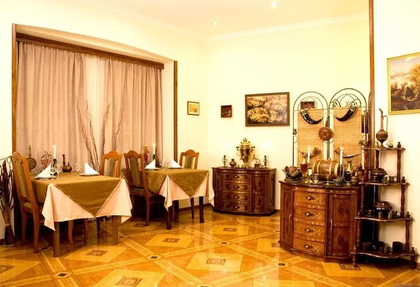 Fotos del hotel Boutique  British House:  2