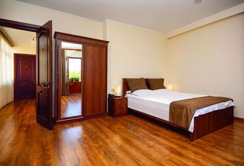 Fotos del hotel Boutique  British House:  7