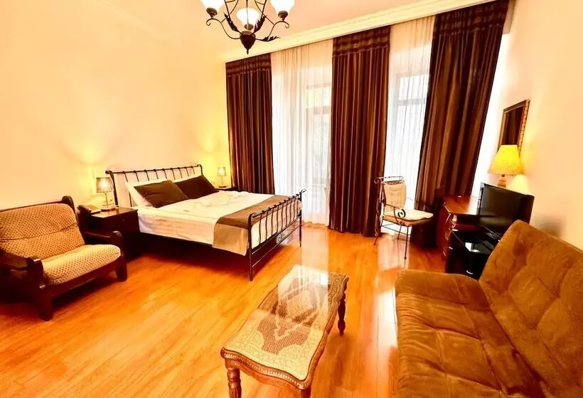 Fotos del hotel Boutique  British House:  16