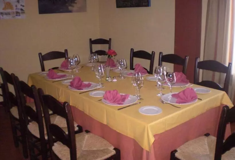 Fotos del hotel Balcón De Los Montes:  11