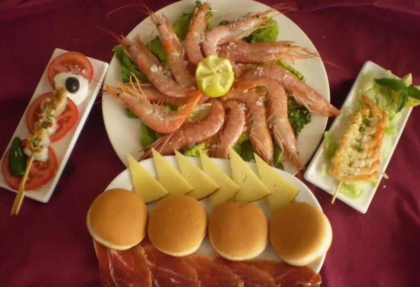 Fotos del hotel Balcón De Los Montes:  7