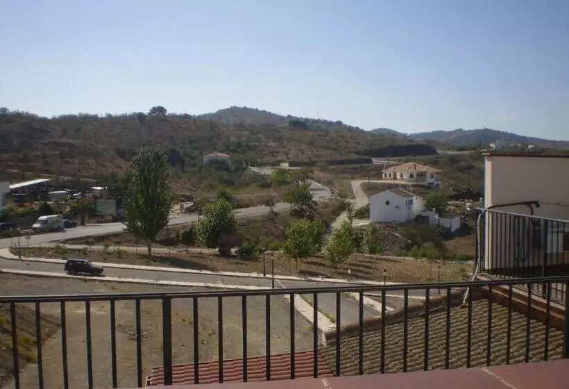 Fotos del hotel Balcón De Los Montes:  9