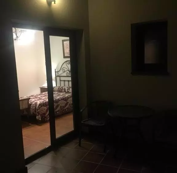 Fotos del hotel Balcón De Los Montes:  17