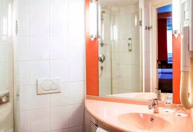 Fotos del hotel Ibis Gyor:  7