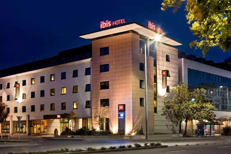 Fotos del hotel Ibis Gyor:  15