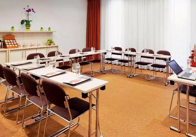 Fotos del hotel Ibis Gyor:  5